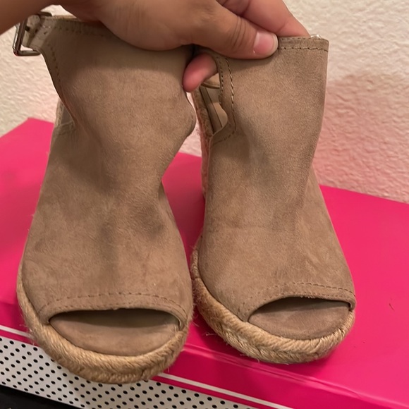 Wedges - Picture 5 of 5